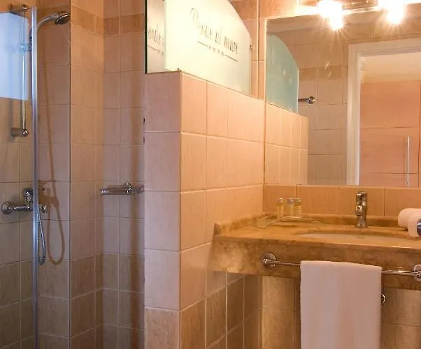 Al Mare Boutique Отель 3*